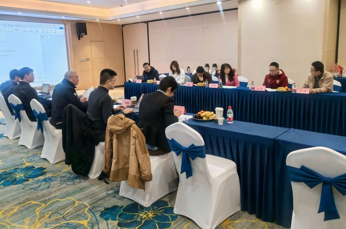 覆膜会议新闻稿 会场.jpg